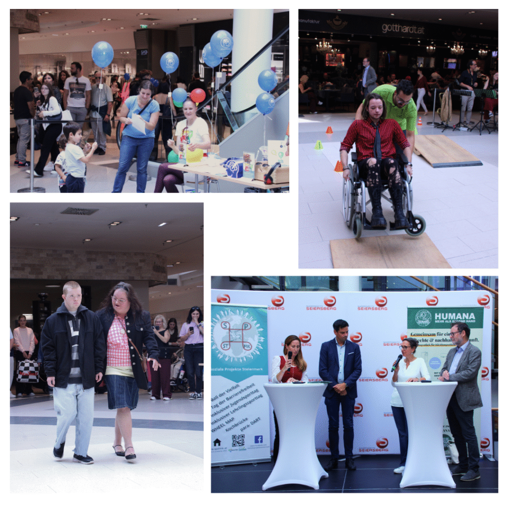 Eine Collage aus vier Fotos zeigt verschiedene Aktivitäten eines Inklusionstags in einem Einkaufszentrum. Oben links stehen zwei Frauen an einem Infostand mit bunten Luftballons, während Kinder und Erwachsene neugierig vorbeikommen und Fragen stellen. Oben rechts hilft ein Betreuer einer jungen Frau im Rollstuhl dabei, über kleine Rampen und Hindernisse zu fahren – mehrere Menschen beobachten die Übung. Unten links gehen ein junger Mann und eine junge Frau selbstbewusst über eine offene Fläche, als würden sie an einer inklusiven Modenschau teilnehmen; Zuschauer stehen im Hintergrund. Unten rechts stehen vier Personen an zwei Stehtischen vor einer Präsentationswand und führen ein moderiertes Gespräch über soziale Projekte und Inklusion.